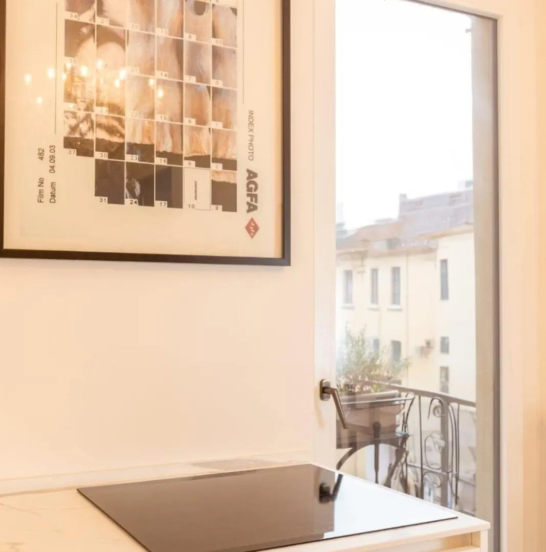 La Dolcevita Luxury Apartment - Belle Arti Palace - City Center Milan 0*,