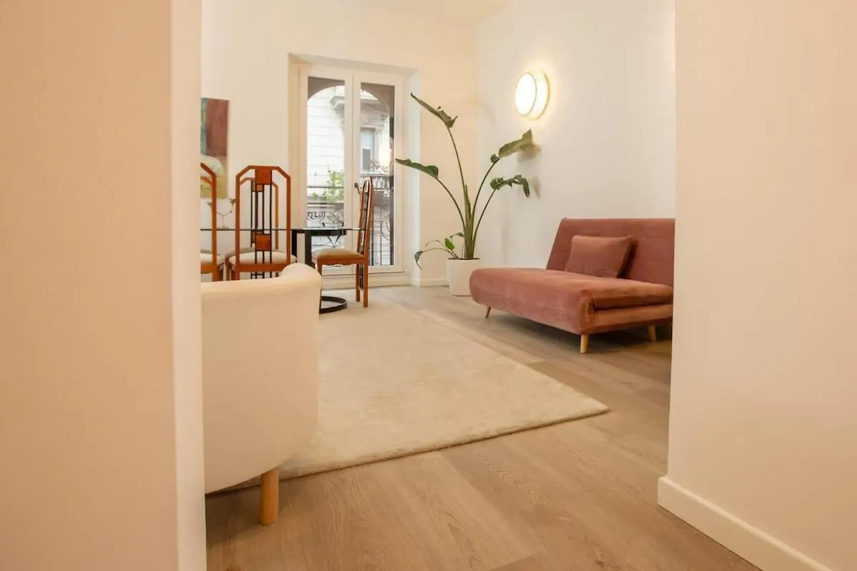La Dolcevita Luxury Apartment - Belle Arti Palace - City Center Milan 0*,  Italy